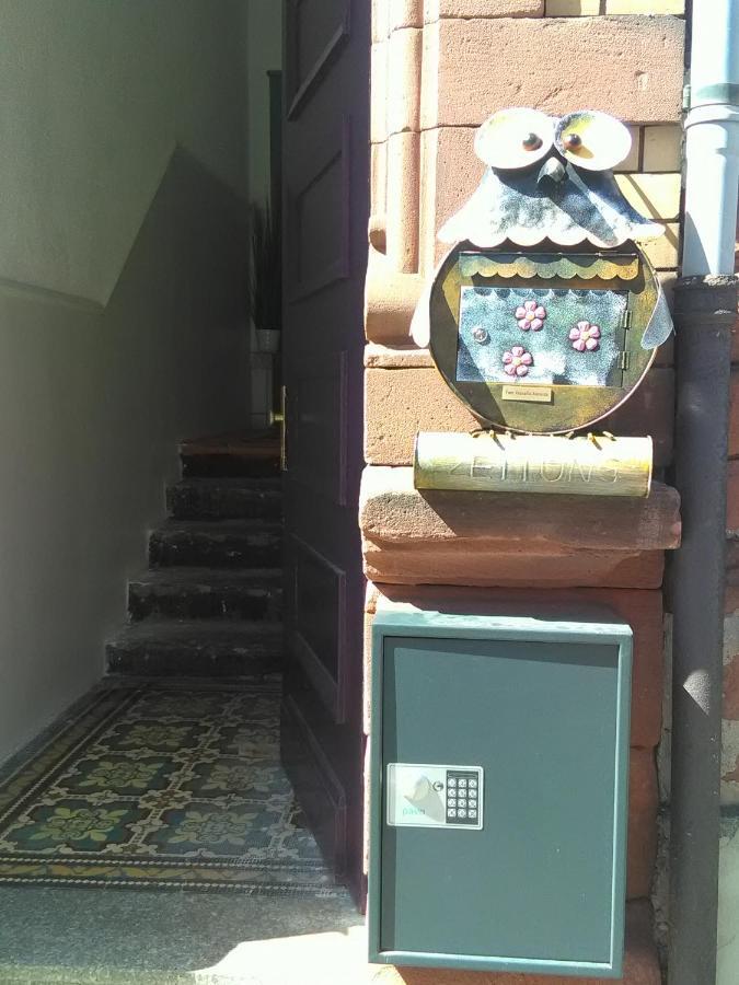 Zimmer Im Dachgeschoss Kaiserslautern Exteriér fotografie